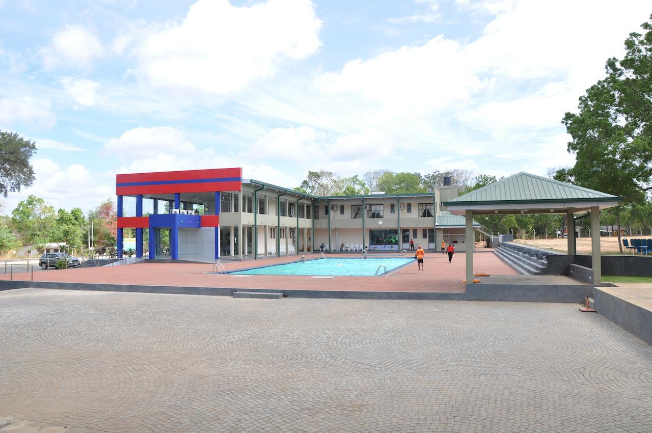 Gunners' Club - Minneriya Esterno foto