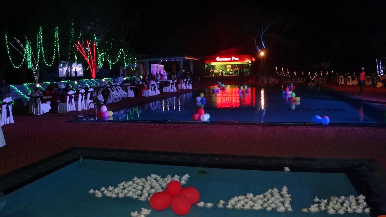 Gunners' Club - Minneriya Esterno foto